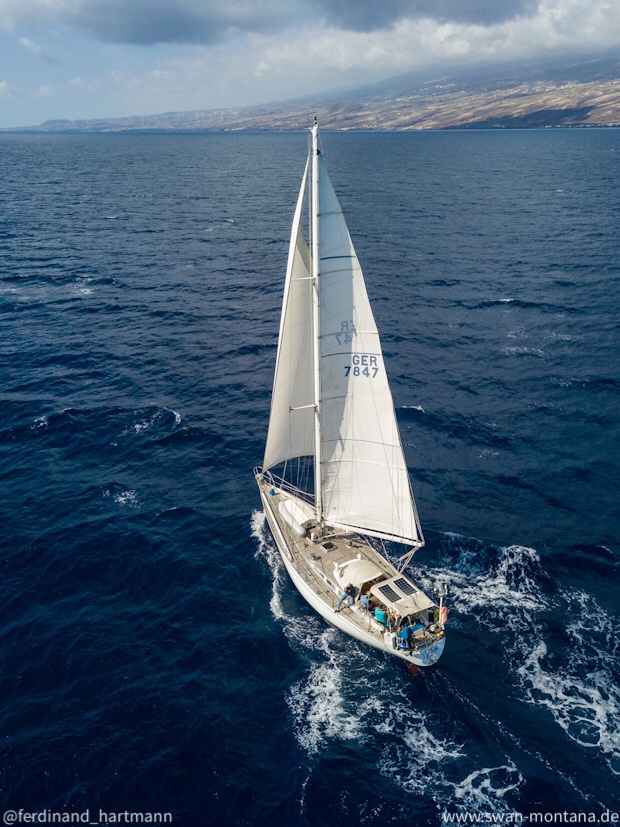 SY Montana, Swan 48 sails in front of Tenerife